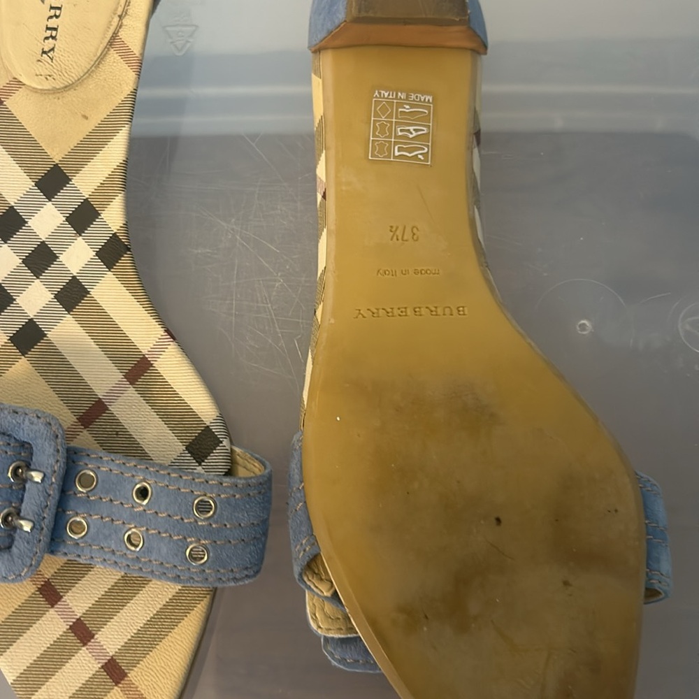 Vintage Burberry sandal - Picture 3 of 4
